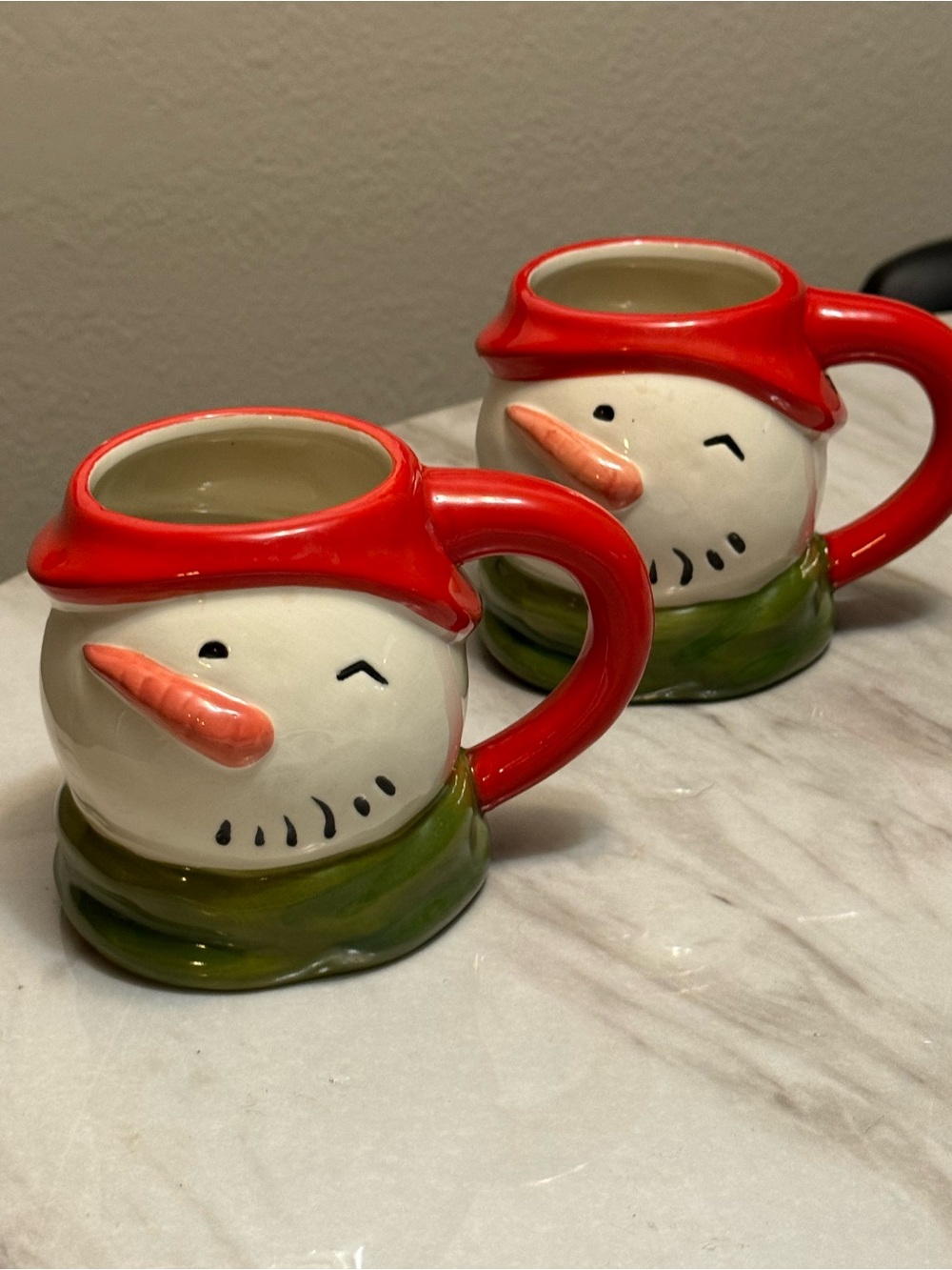 Threshold Earthenware Snowman Figural Coffee Mug Set 2pc Red Hat DW/MW